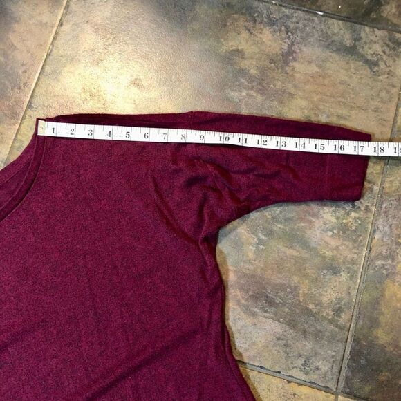 Express Red Wine Maroon Burgundy Three Quarter Sleeve Ruched on Side Sweater Med - Picture 5 of 9